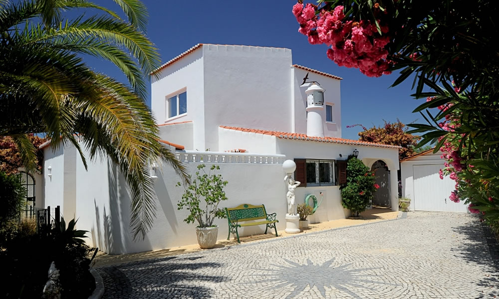 Ideal Homes Portugal’s top 7 reasons to move to the Algarve – why delay the dream?